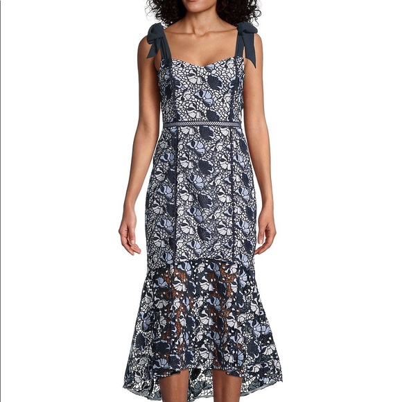 Monique Lhuillier | Dresses | Ml 